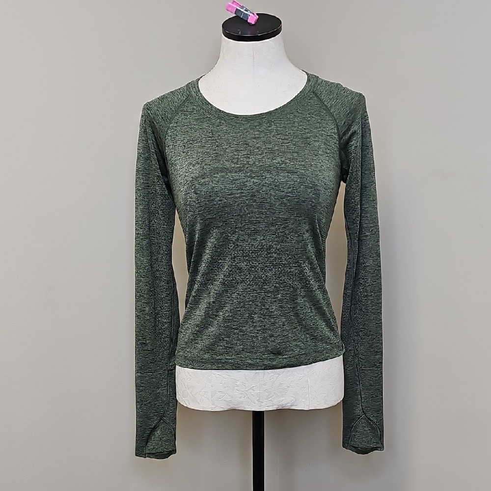 lululemon athletica Heathered Green Long Sleeve Tee